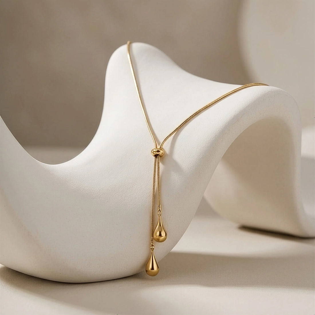 Droplet Y Necklace