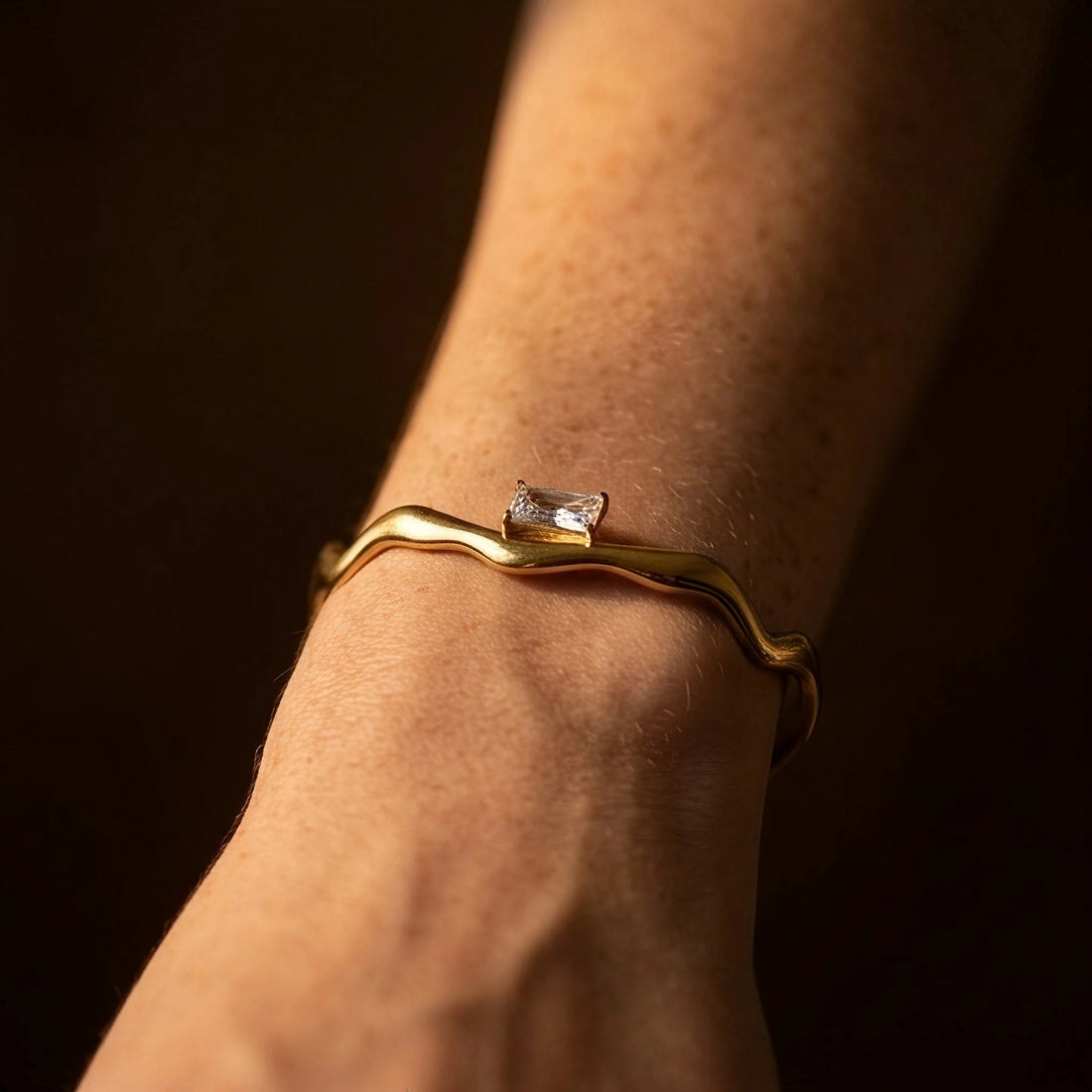 Luna Cuff