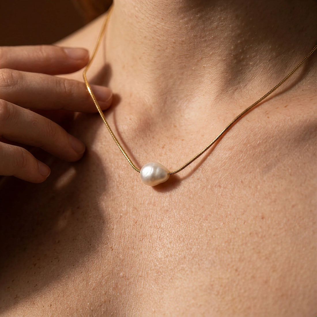 Floating Pearl Necklace